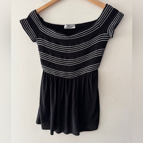 Bailey 44 Tops - Bailey 44 Black and White Knit Off the Shoulder Top